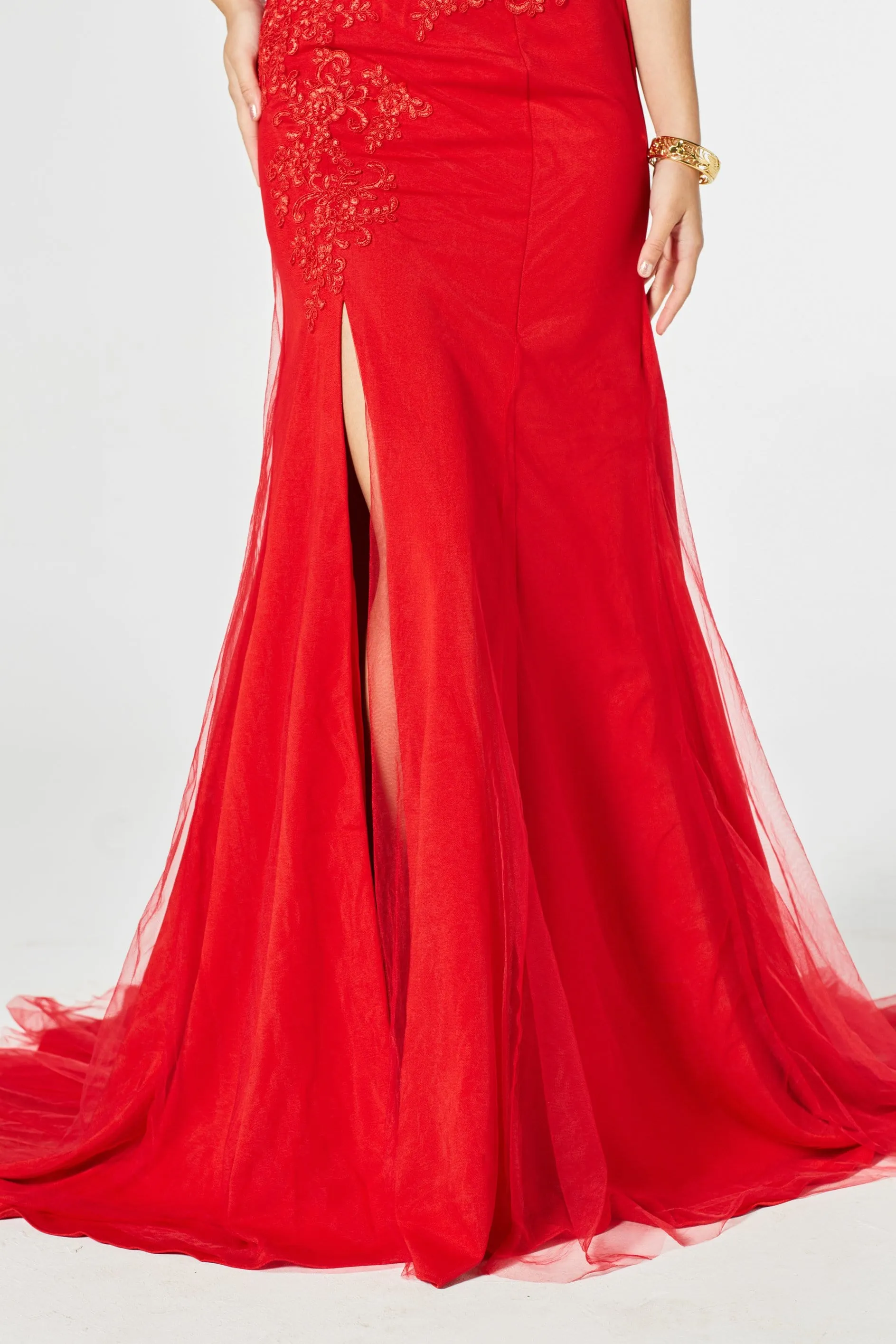 Chloe Bespoke Dress | Modern Lace Cheongsam