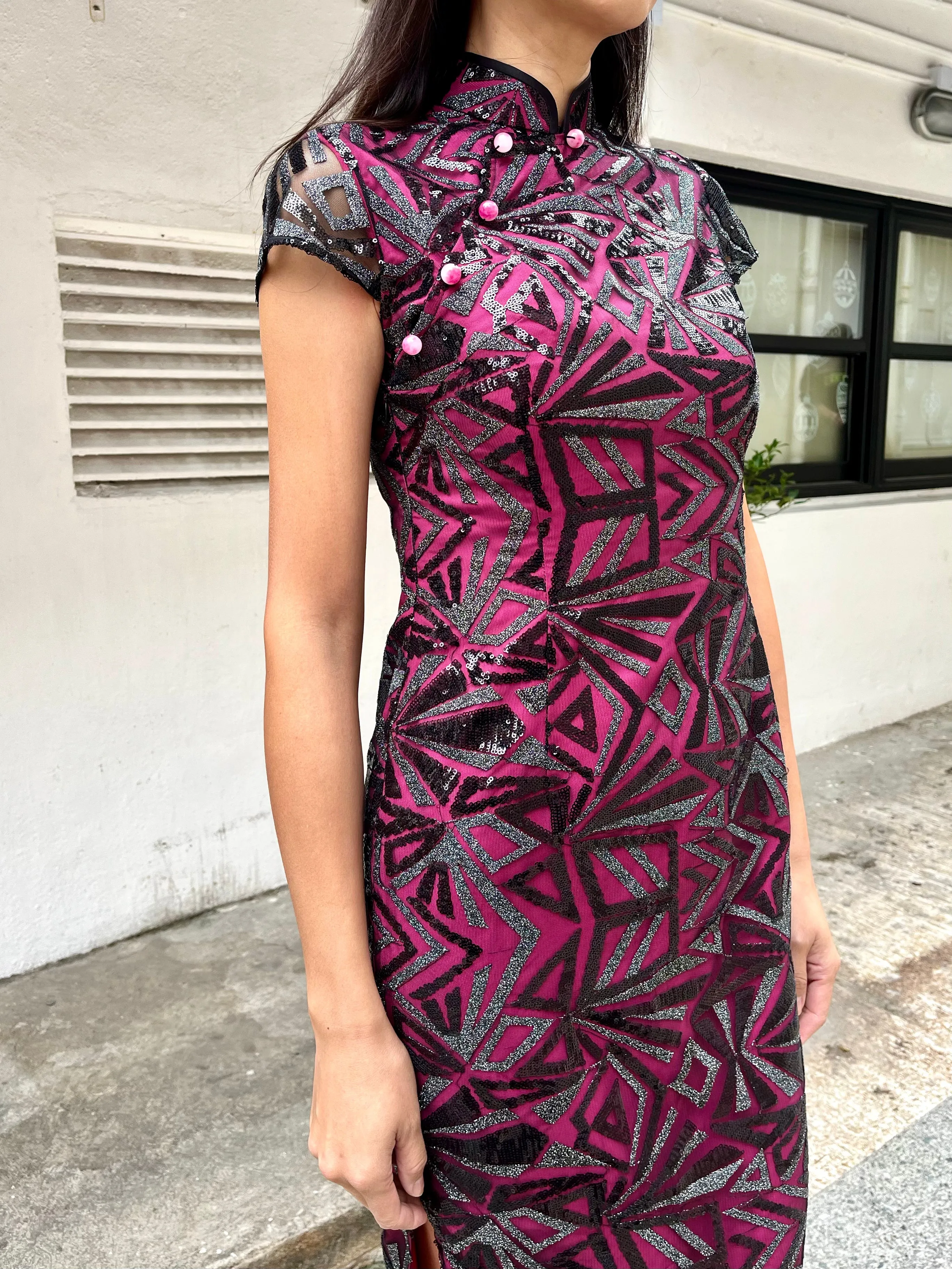 MARTHA Geometric Sequins Long Cheongsam (Black/ Fuchsia)