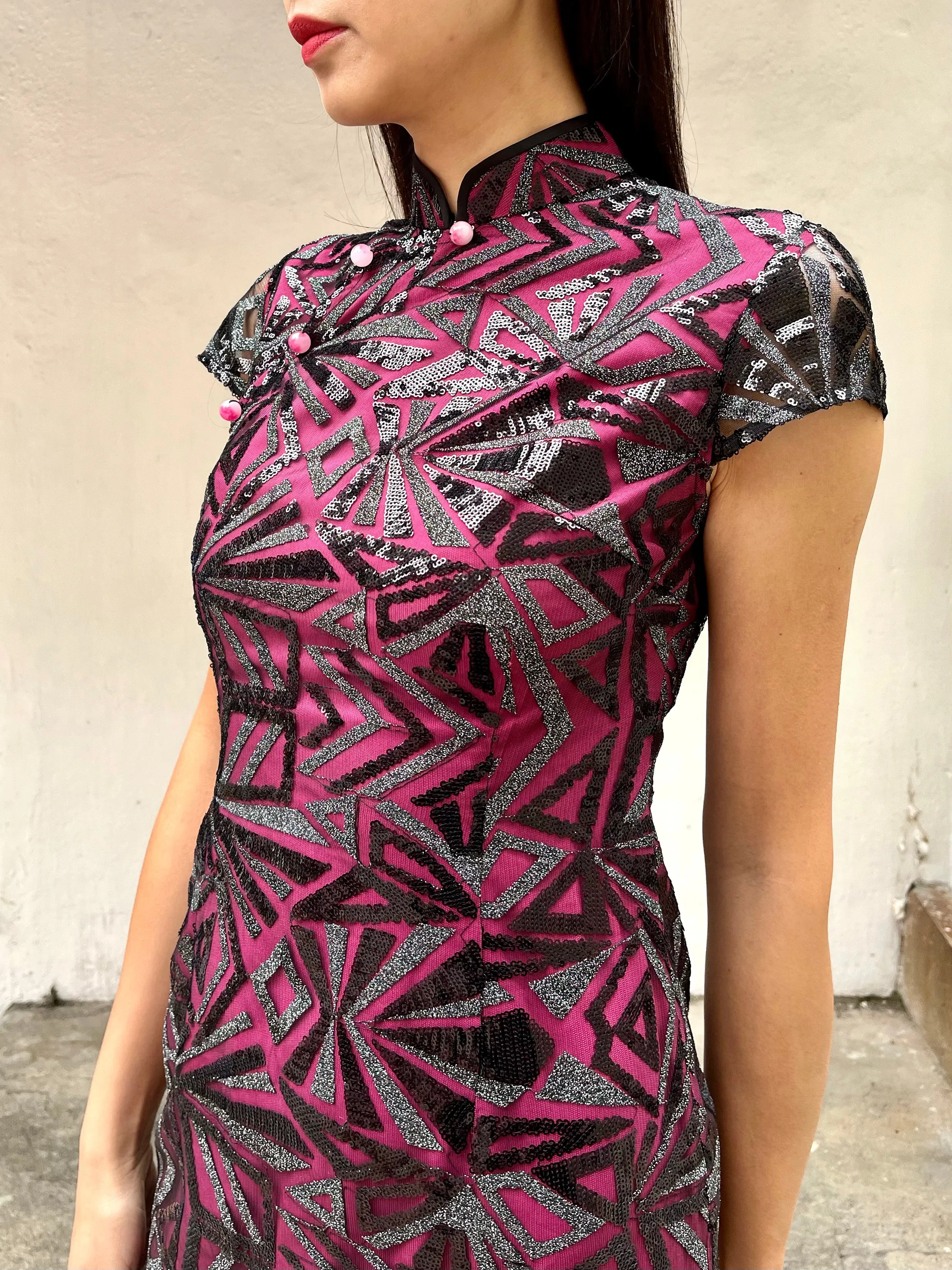 MARTHA Geometric Sequins Long Cheongsam (Black/ Fuchsia)