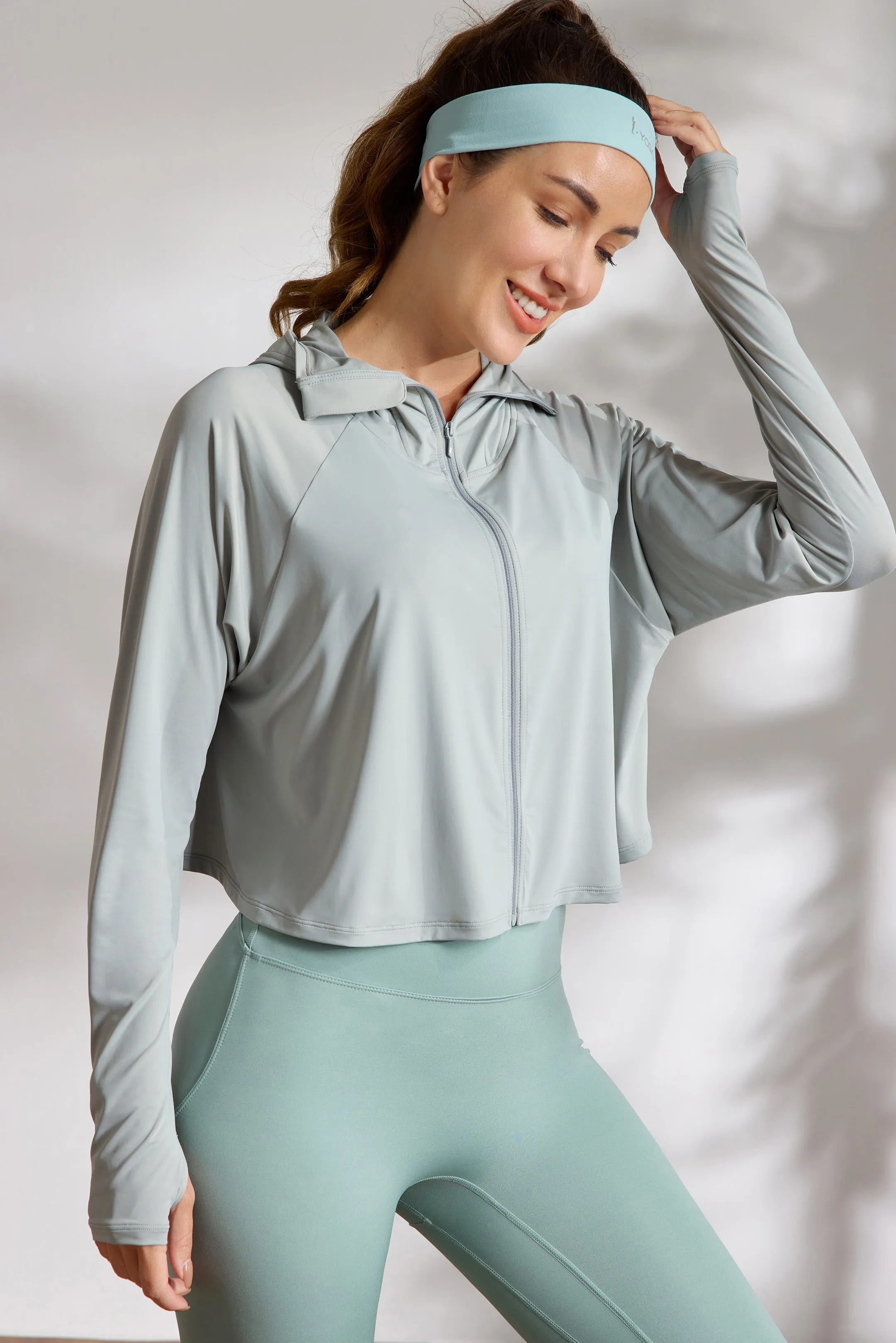Summer Essential UV Jacket UPF 50 , Block 98% UV Rays ( Free Size )