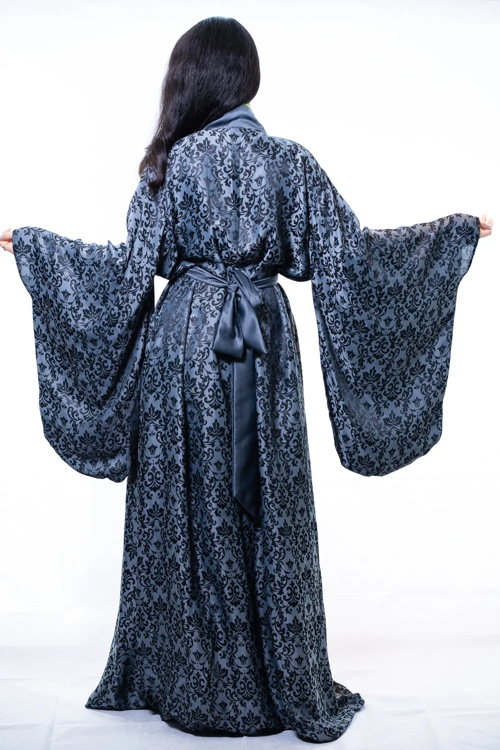 Virginia kimono robe